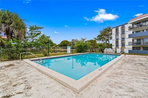 5900 SW 127th Avenue Miami FL 33183