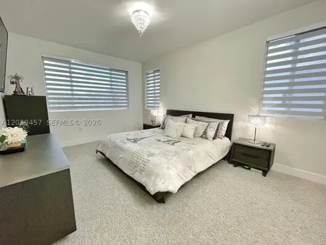 7243 NW 103rd Path Doral FL 33178