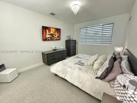 7243 NW 103rd Path Doral FL 33178