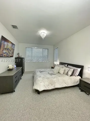 7243 NW 103rd Path Doral FL 33178