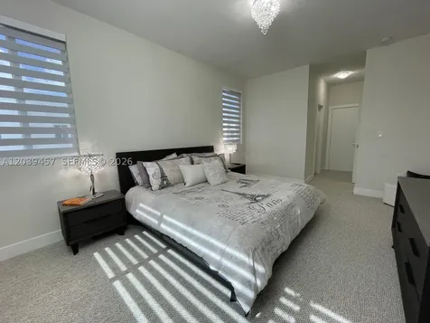 7243 NW 103rd Path Doral FL 33178