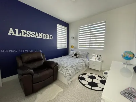 7243 NW 103rd Path Doral FL 33178