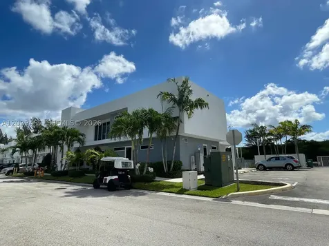 7243 NW 103rd Path Doral FL 33178