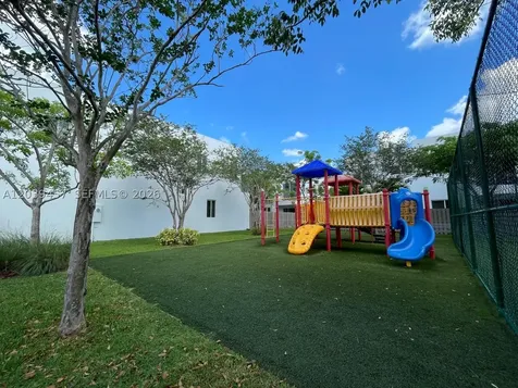 7243 NW 103rd Path Doral FL 33178