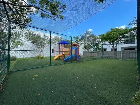 7243 NW 103rd Path Doral FL 33178