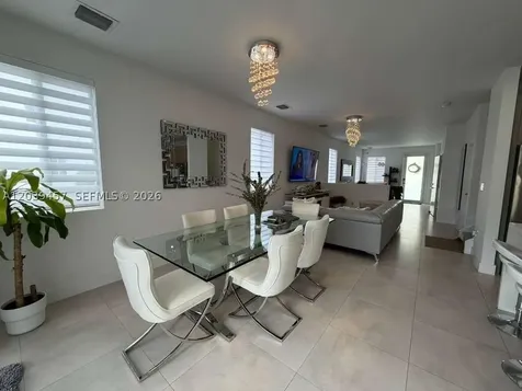 7243 NW 103rd Path Doral FL 33178