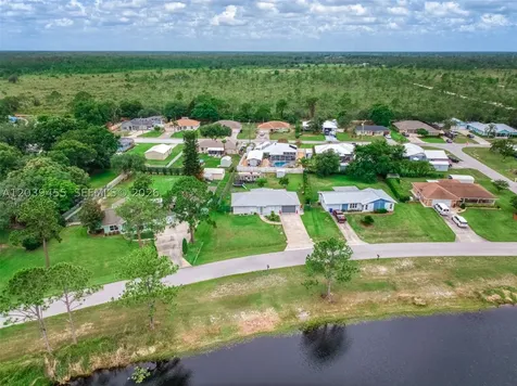 4224 Lake Vista Sebring FL 33875