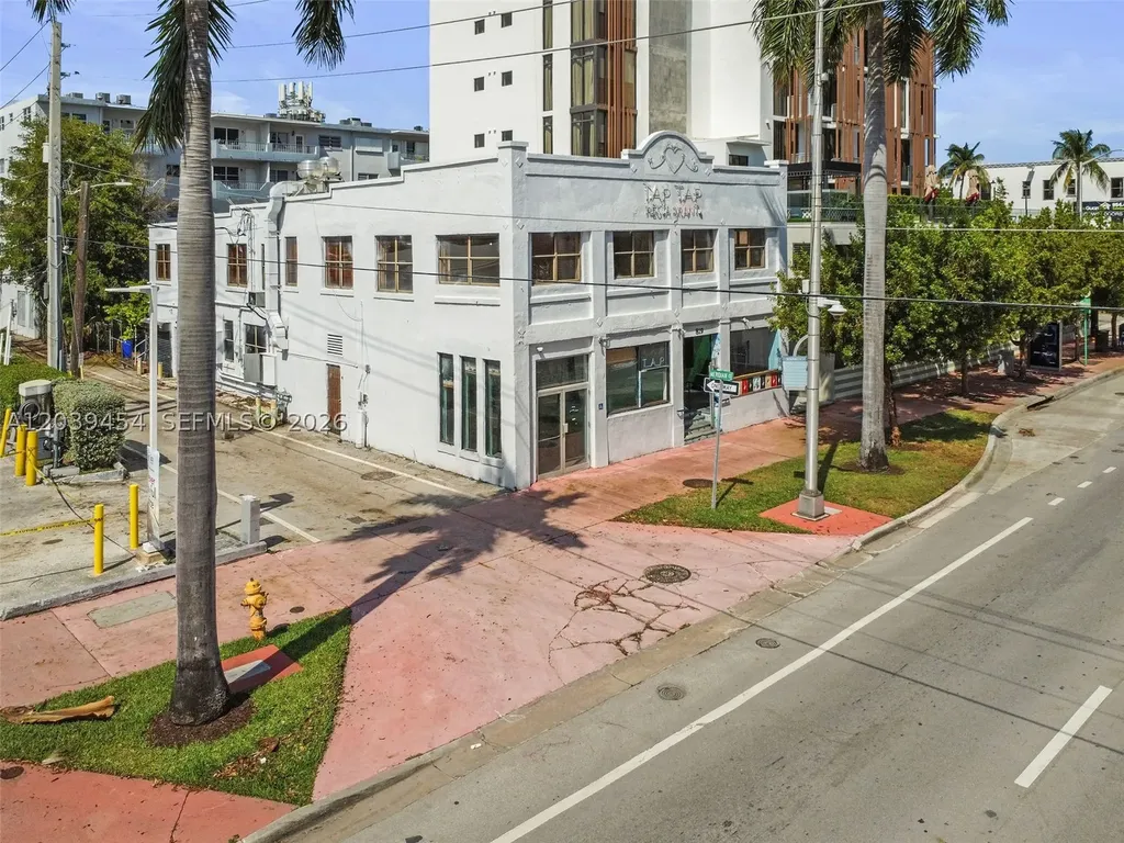 819 5th Street Miami Beach FL 33139