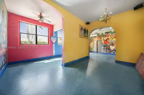 819 5th Street Miami Beach FL 33139