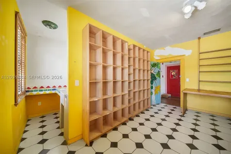 819 5th Street Miami Beach FL 33139