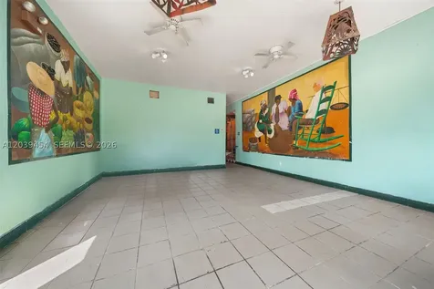 819 5th Street Miami Beach FL 33139
