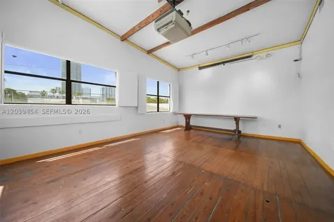 819 5th Street Miami Beach FL 33139