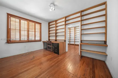 819 5th Street Miami Beach FL 33139