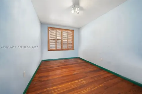 819 5th Street Miami Beach FL 33139