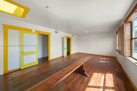 819 5th Street Miami Beach FL 33139