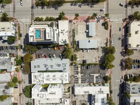 819 5th Street Miami Beach FL 33139