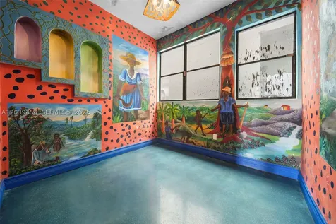 819 5th Street Miami Beach FL 33139
