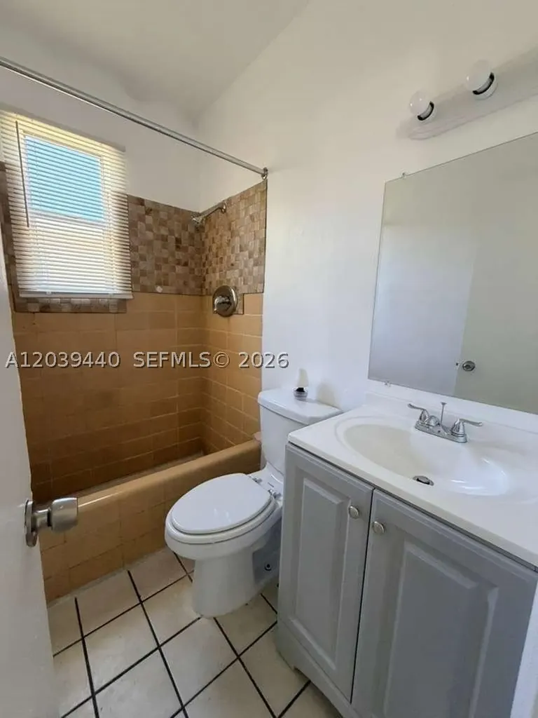 1844 Taft Street Hollywood FL 33020