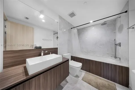 1000 Brickell Plaza Miami FL 33131
