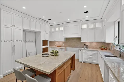 7212 SW 52nd Court Miami FL 33143
