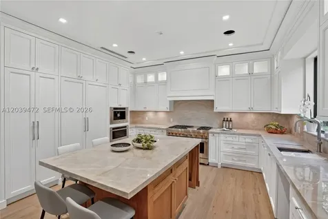 7212 SW 52nd Court Miami FL 33143