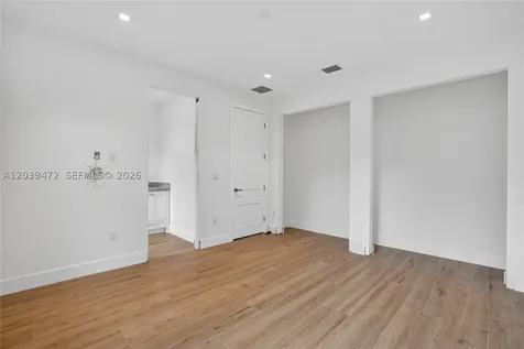 7212 SW 52nd Court Miami FL 33143