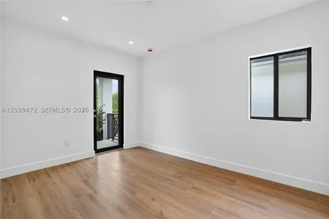 7212 SW 52nd Court Miami FL 33143