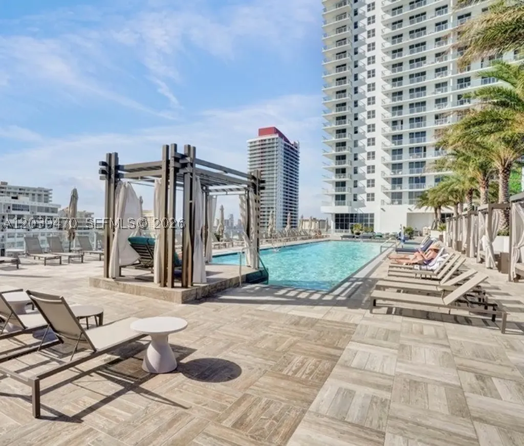 4010 S Ocean Drive Hollywood FL 33019