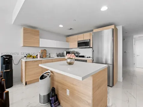 16385 Biscayne Boulevard North Miami Beach FL 33160