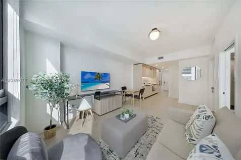 225 N Miami Avenue Miami FL 33128
