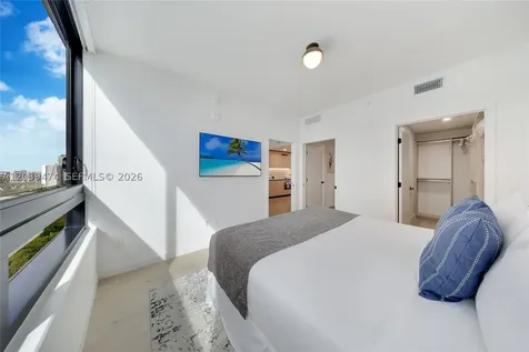 225 N Miami Avenue Miami FL 33128