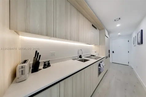 225 N Miami Avenue Miami FL 33128