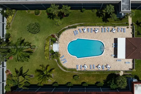 541 Blue Heron Drive Hallandale Beach FL 33009