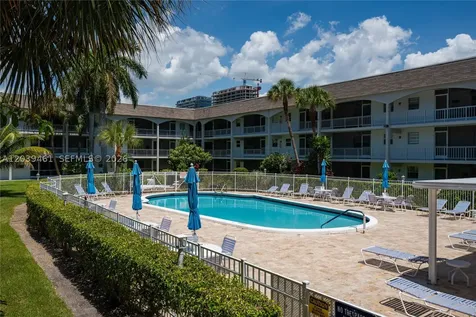 541 Blue Heron Drive Hallandale Beach FL 33009