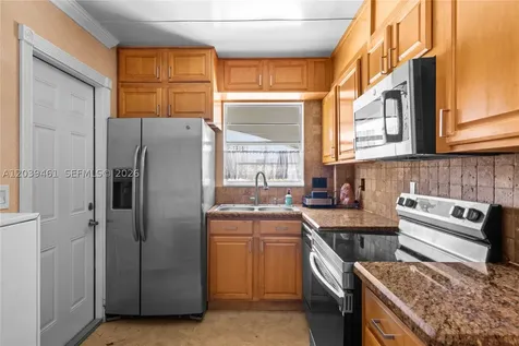 541 Blue Heron Drive Hallandale Beach FL 33009