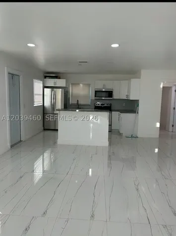 Miami FL 33161