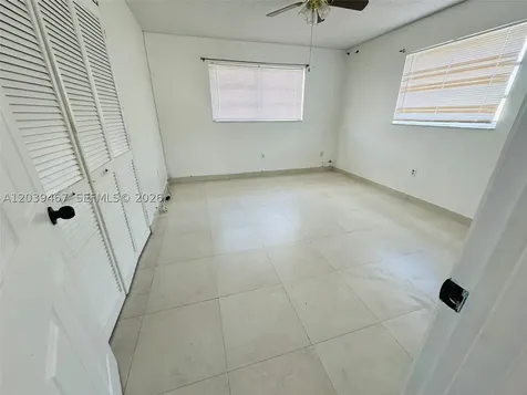 215 NW 35th Avenue Miami FL 33125