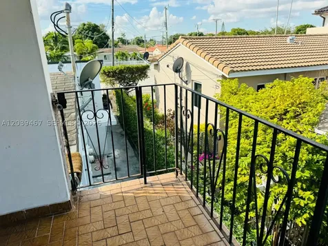 215 NW 35th Avenue Miami FL 33125