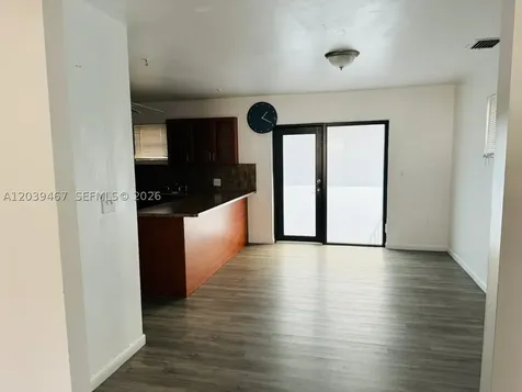 215 NW 35th Avenue Miami FL 33125