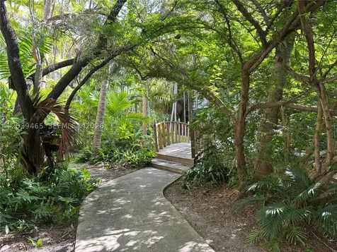 101 Ocean Lane Drive Key Biscayne FL 33149