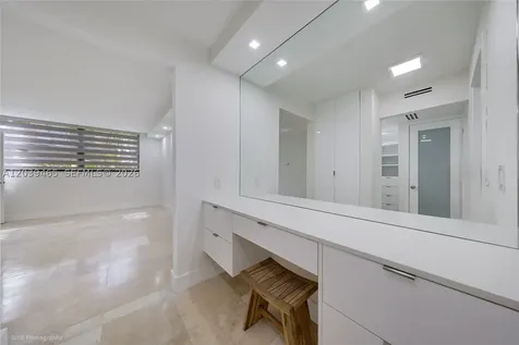101 Ocean Lane Drive Key Biscayne FL 33149