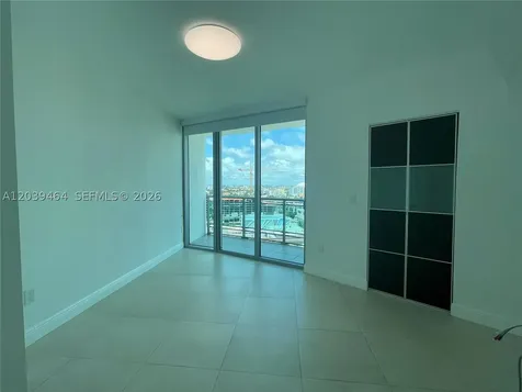 350 S Miami Avenue Miami FL 33130