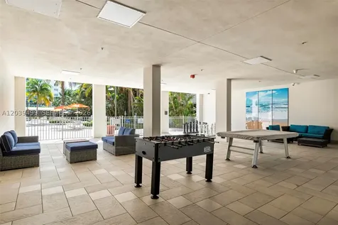 19380 Collins Avenue Sunny Isles Beach FL 33160
