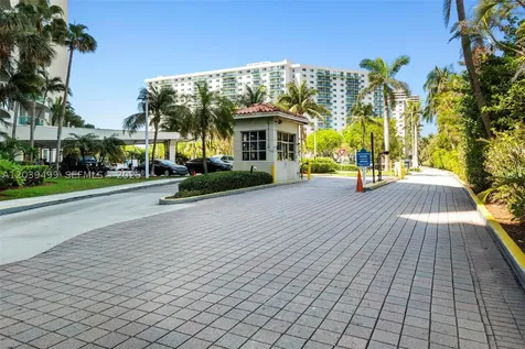 19380 Collins Avenue Sunny Isles Beach FL 33160