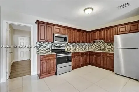 4041 NW 30th Terrace Lauderdale Lakes FL 33309
