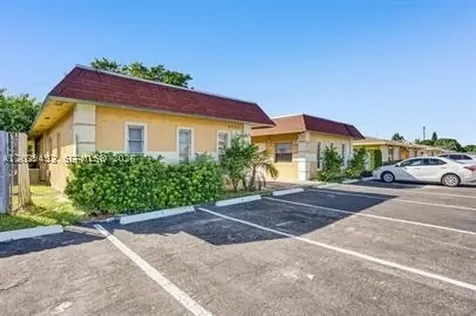 4041 NW 30th Terrace Lauderdale Lakes FL 33309