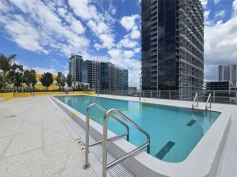 90 NE 32nd Street Miami FL 33137