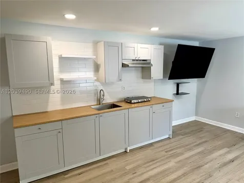 227 SW 26th Road Miami FL 33129