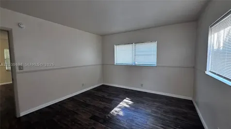 1522 NE 34th Court Oakland Park FL 33334