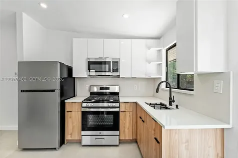 3040 NW 93rd Street Miami FL 33147